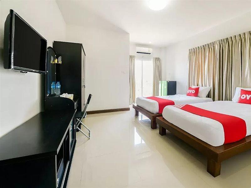 Oyo 350 Mae Saeng Place Si Racha Exterior foto