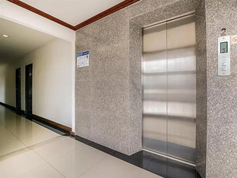 Oyo 350 Mae Saeng Place Si Racha Exterior foto