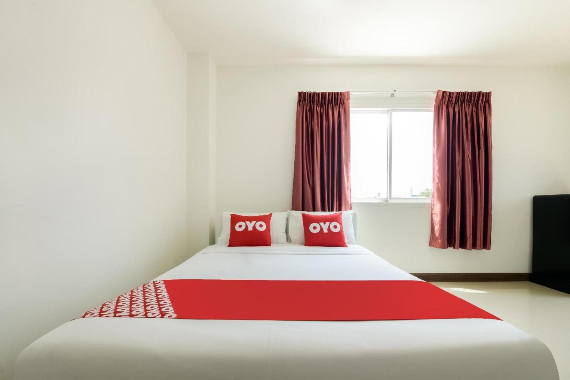 Oyo 350 Mae Saeng Place Si Racha Exterior foto